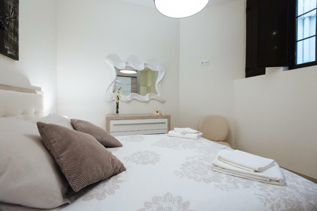 Luxury Apartment Penuelas Free Parking Севілья Екстер'єр фото