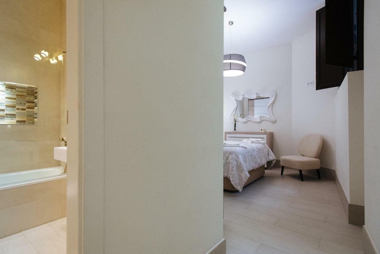 Luxury Apartment Penuelas Free Parking Севілья Екстер'єр фото
